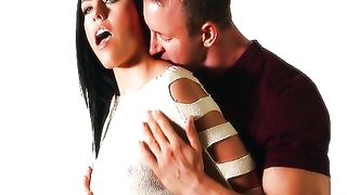 Anteprima del video: Adriana Chechik in una scena hard