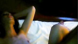 Coppia giovanissima si esibisce in cam