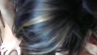 Strapon in azione con una coppia di teen lesbiche