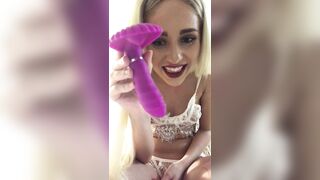 Si diverte con la fica in diretta su instagram