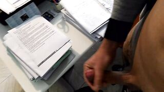 bel cazzo duro e pieno di sborra