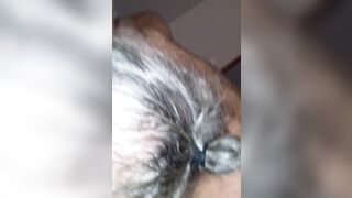 04-11-2021 Amica prova ad incularsi con un grosso dildo