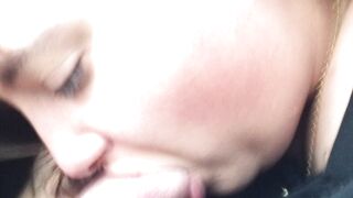 Amica molto porca adora succhiare il mio cazzo