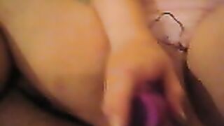 Nel culo ma con un dildo in figa!