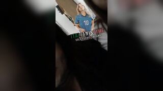 Diretta telegram con due porcelline