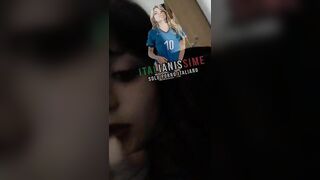 Diretta telegram con due porcelline