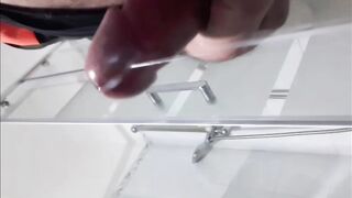 Vieni sguirta sul mio cazzo!  Mmmmmm...