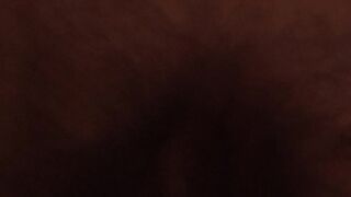 Mia moglie mentre gioca con la sua patatina