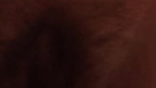 Mia moglie mentre gioca con la sua patatina