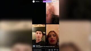 Io e amici in CHAT con DELLE TROIE LESBICHE !