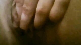 Troietta con fighetta vogliosa!!