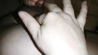 Tettona gioca con Capezzoli enormi