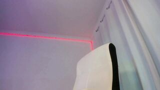 TETTONE PERFETTE DELLA MILFONA IN PRIMO PIANO..