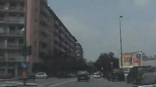 Coppia arrapata in auto