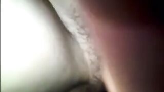 Mi piace fottere la figa pelosa