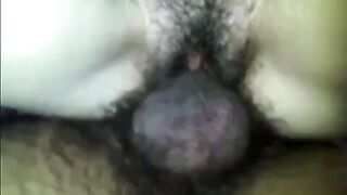 Mi piace fottere la figa pelosa