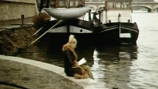 Signora single succhia la Trans. Vintage porn.