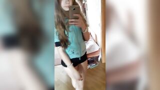 Troietta giovane se la mena col bianchetto