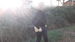 Fa pipì al volo outdoor