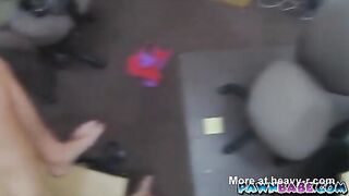 Puttanelle scopano per soldi