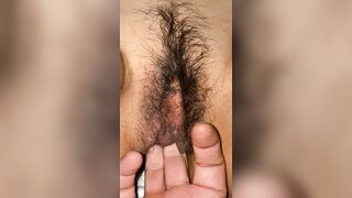 Anteprima del video: gli piace farsi esplorare la fica