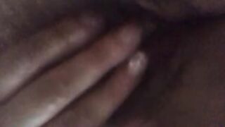 Io che mi masturbo la fregna