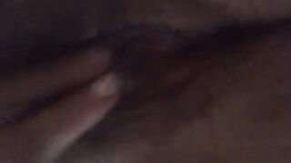 Io che mi masturbo la fregna