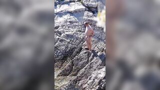 Sgamato mentre se lo mena alle 5 Terre