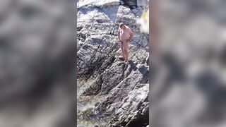 Sgamato mentre se lo mena alle 5 Terre