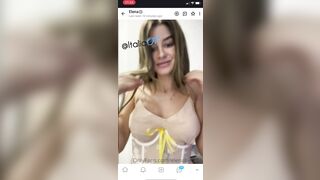 Ancora Elena Berlato Onlyfans con le tette al vento