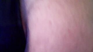 Lisa Femelle mostra il suo corpo