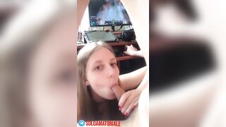 Gamer Milanese si fa succhiare il cazzo