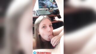 Gamer Milanese si fa succhiare il cazzo