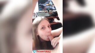 Gamer Milanese si fa succhiare il cazzo