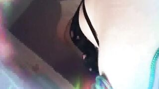 Mia moglie fa numeri da circo con i capezzoli