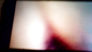 Guardate bene la figa di mia moglie