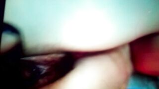 Guardate bene la figa di mia moglie