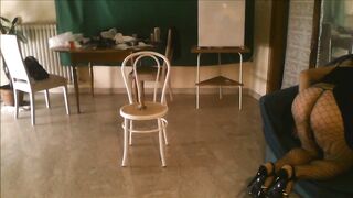 Tacchi a spillo e calze a rete...per voi!