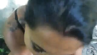 Pompino in strada da prostituta rumena