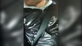 Pompino in auto da battona rumena