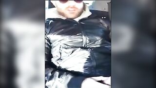 Pompino in auto da battona rumena