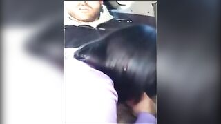 Pompino in auto da battona rumena