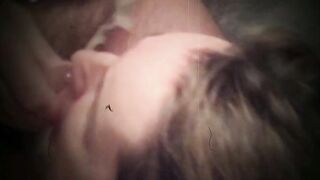 A mia moglie piace molto leccare il cazzo (Dialoghi in italiano / Vintage)