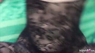 Biondina 18enne scopa come una puttana esperta