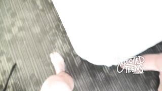 Succhia cazzi dai capelli rossi