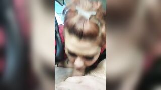 Giovane e bella puttanella tettona