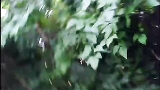 Pompino sulla strada da troietta nera