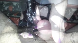 Sega con scarpe e tacco alto