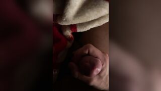 Sputo sul mio cazzo mentre mi sego