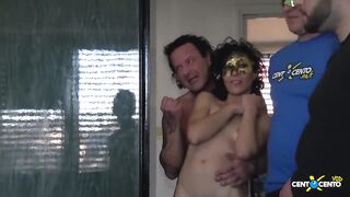 Porconi italiani scopano due troie